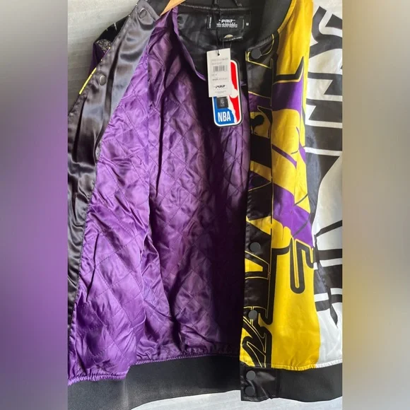 LA Lakers NBA Jacket Pro Standard Mens Medium Black Mashup Satin Bomber - Picture 8 of 11